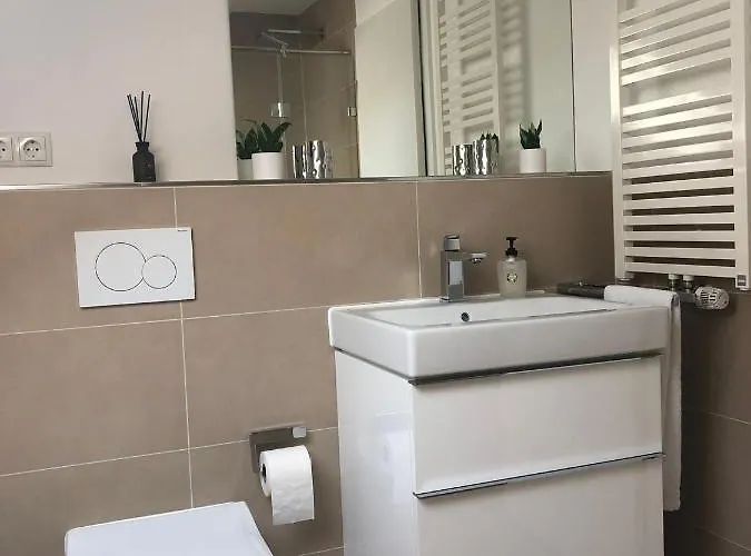 Chebello Apartament *